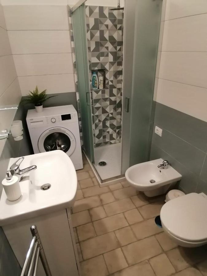 Apartamento Il Vicoletto Sul Castello Nápoles Exterior foto