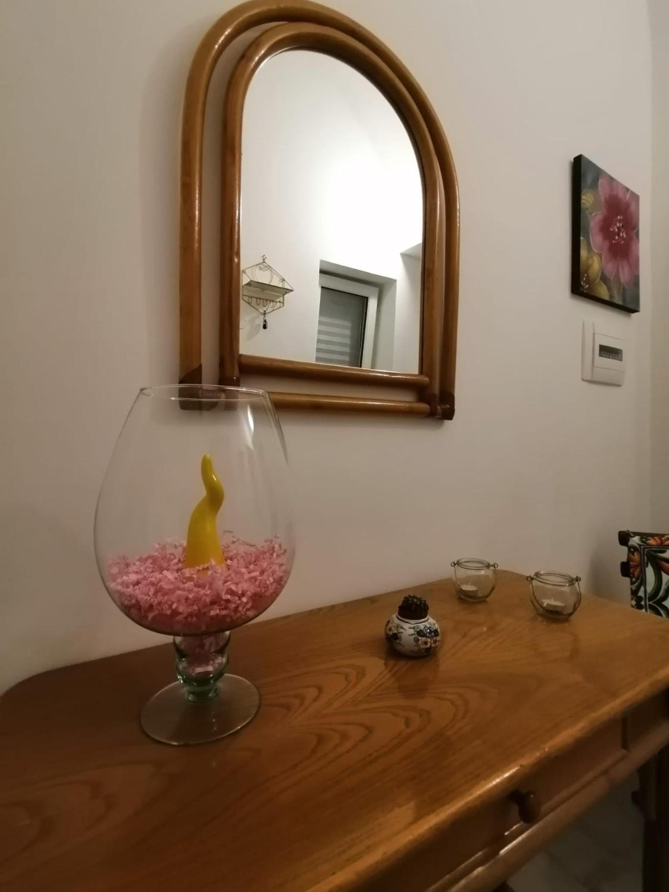 Apartamento Il Vicoletto Sul Castello Nápoles Exterior foto