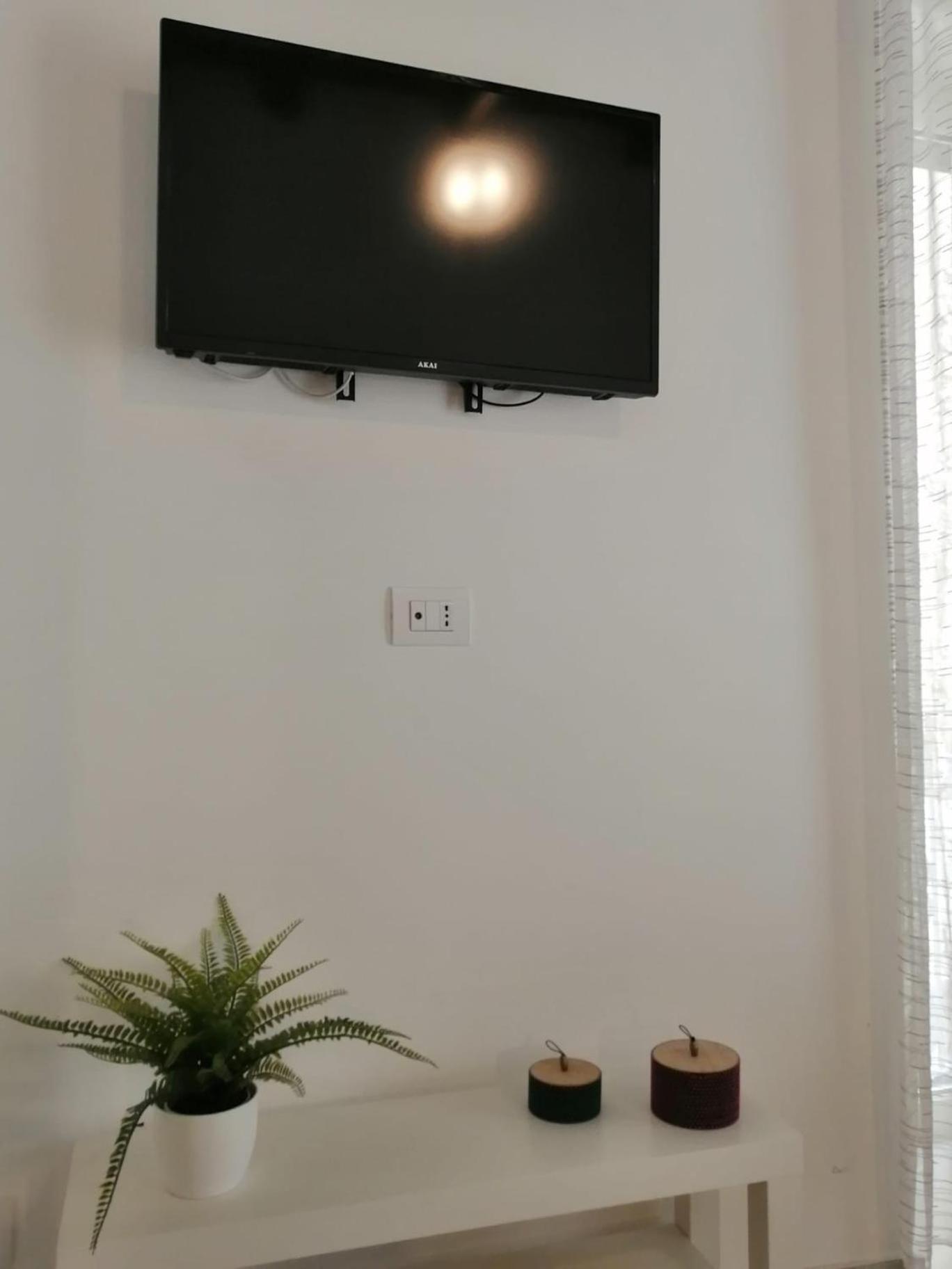 Apartamento Il Vicoletto Sul Castello Nápoles Exterior foto